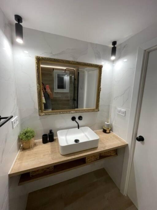 Precioso Apto Miami Primera Linia Playa Cala De Las Sirenas, Con Wifi Y Netflix, Adecuado Para Teletrabajar Miami Playa Екстер'єр фото